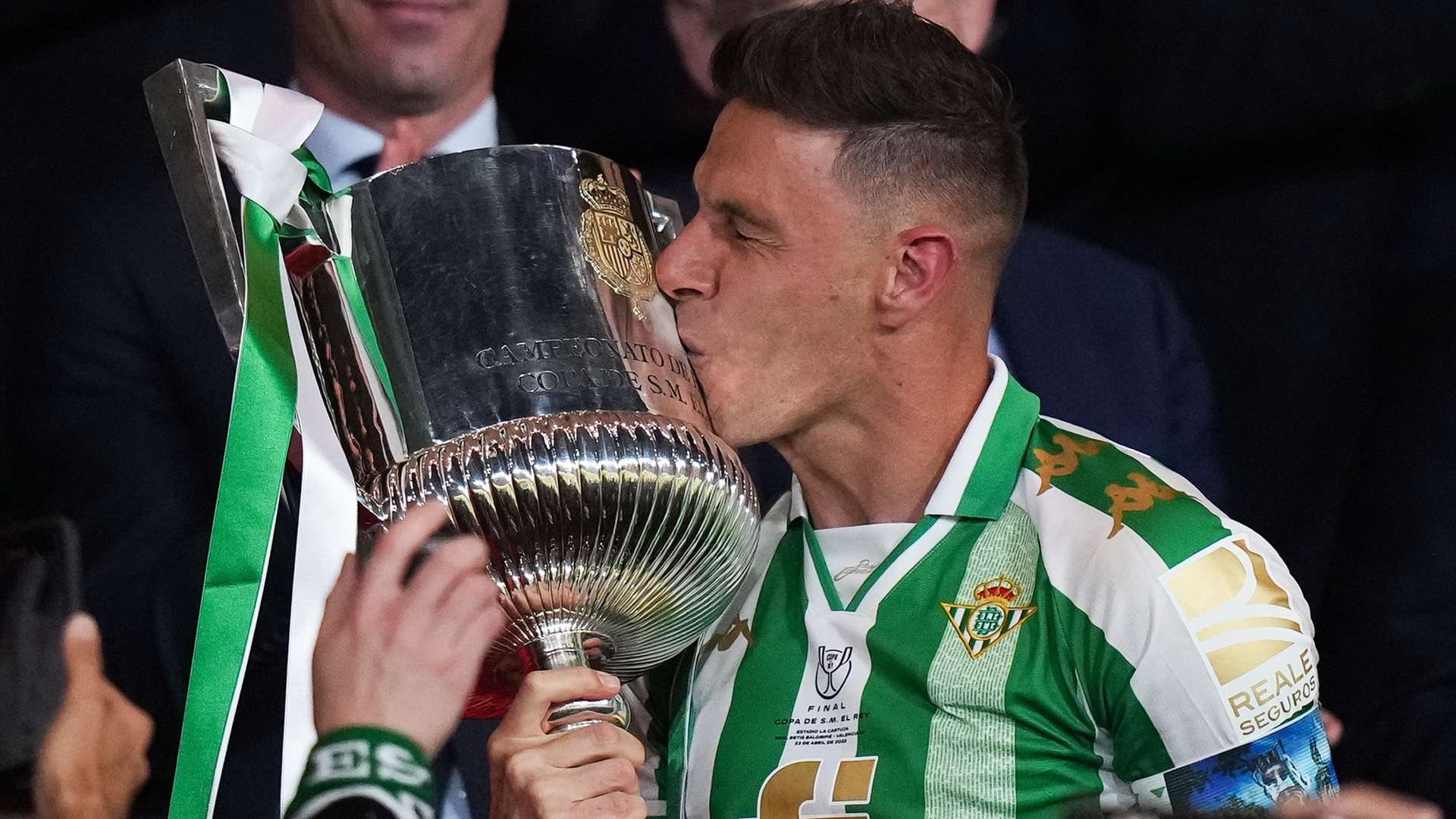 和对足球的 和对足球的